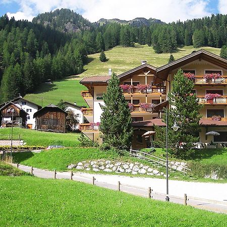 Hotel Dolomites Inn Canazei Εξωτερικό φωτογραφία