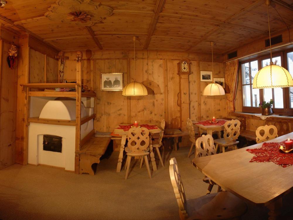 Hotel Dolomites Inn Canazei Εξωτερικό φωτογραφία